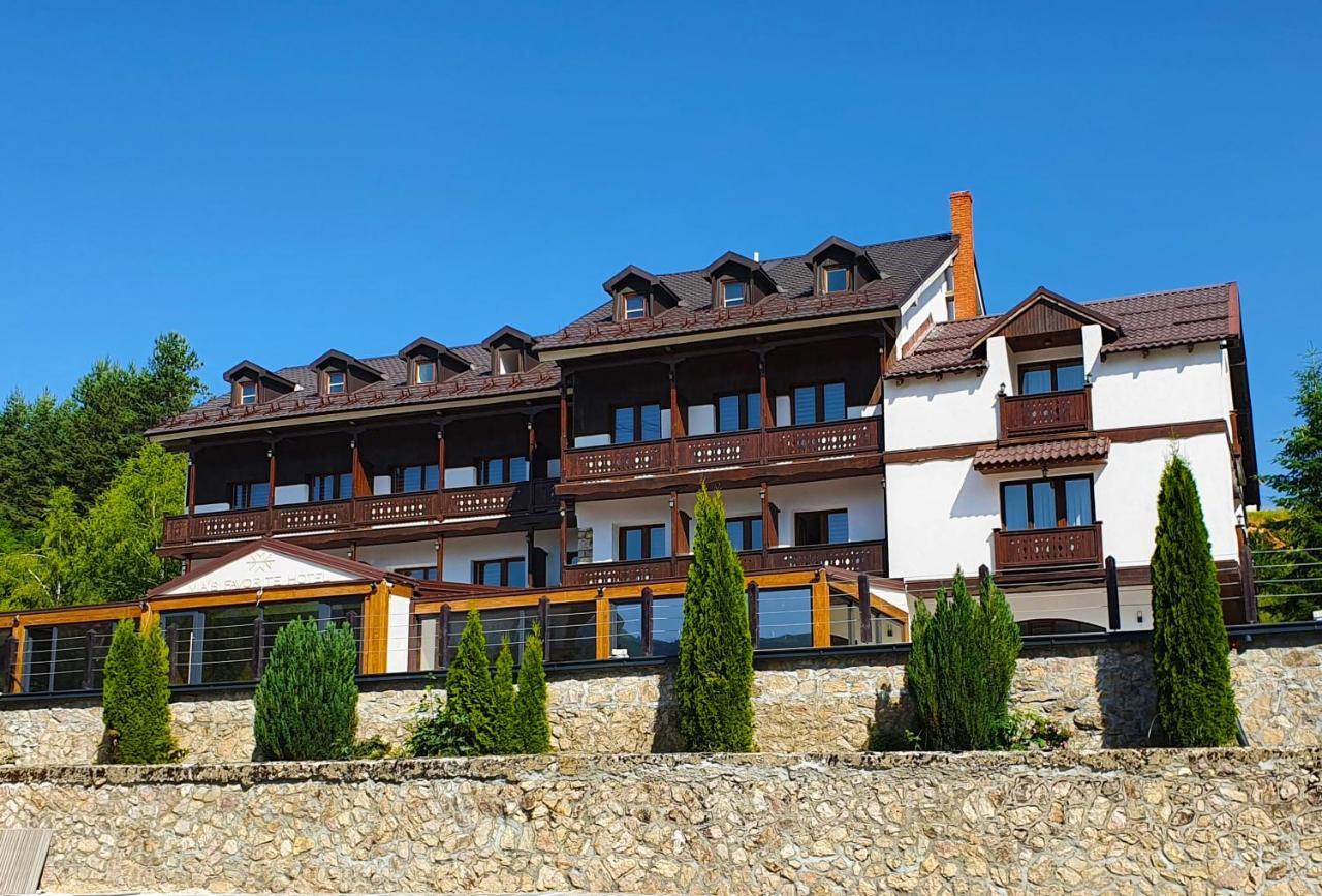 Mia'S Favorite Hotel Маврово Екстериор снимка